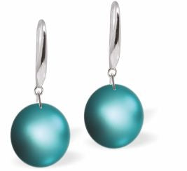 Austrian Crystal Classic Pearl Drop Earrings in Iridescent Dark Turquoise Blue Pearls are 8mm in size Hypo allergenic, free from cadmium, lead and nickel Colour: Iridescent Dark Turquoise Blue Rhodium Plated Earwires See matching Necklace CP102 